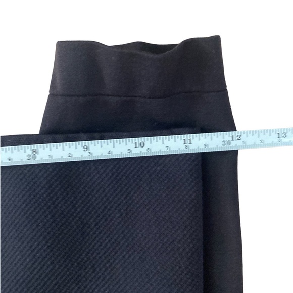 Assets by Spanx Cropped Shaping Leggings size M - Picture 12 of 14